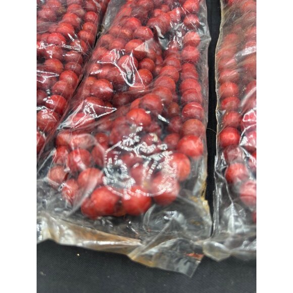 Vintage Red wooden Christmas Cranberry Garland New lot of 4 each 7'10" - Picture 6 of 8